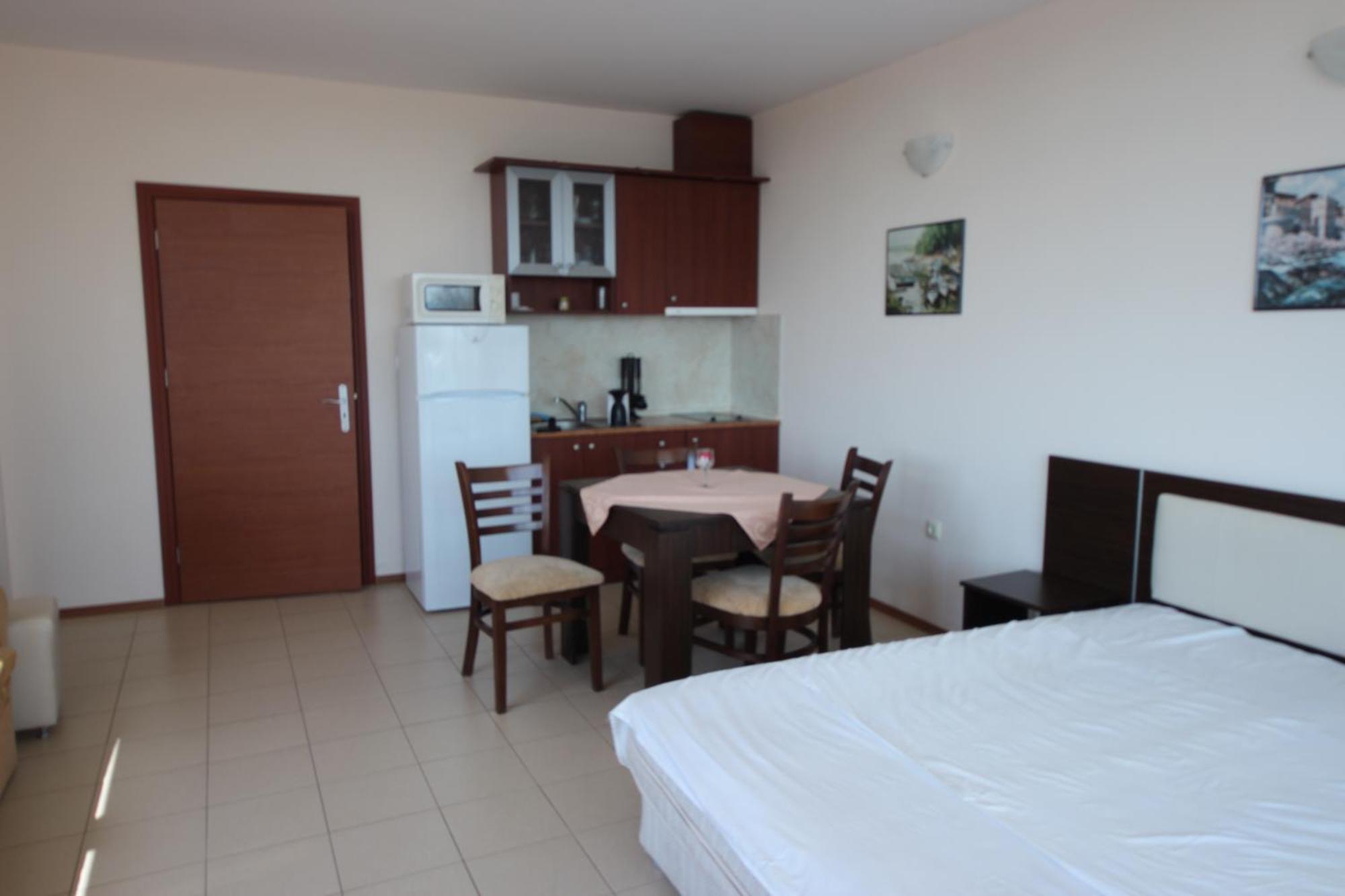 Menada Apartments In Slântsjev Brjag Eksteriør bilde