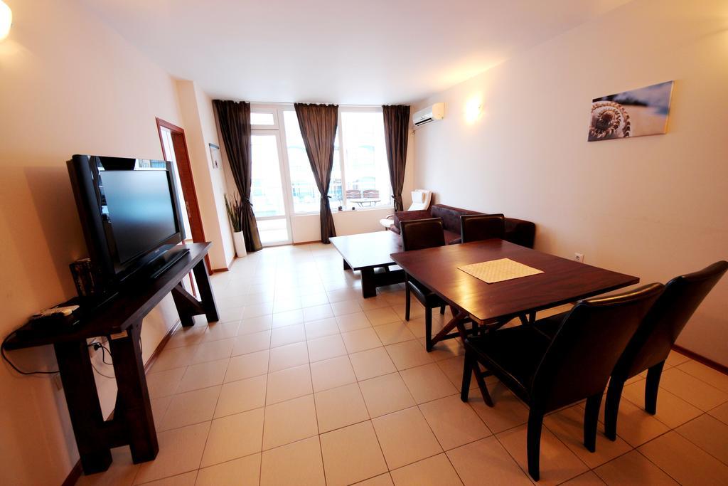 Menada Apartments In Slântsjev Brjag Eksteriør bilde