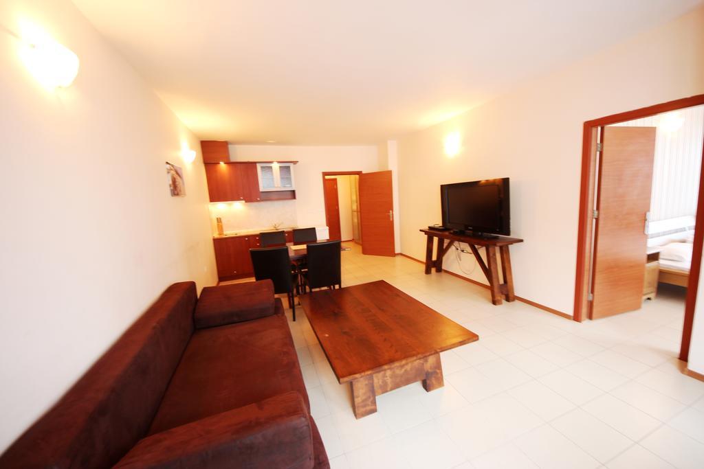 Menada Apartments In Slântsjev Brjag Eksteriør bilde