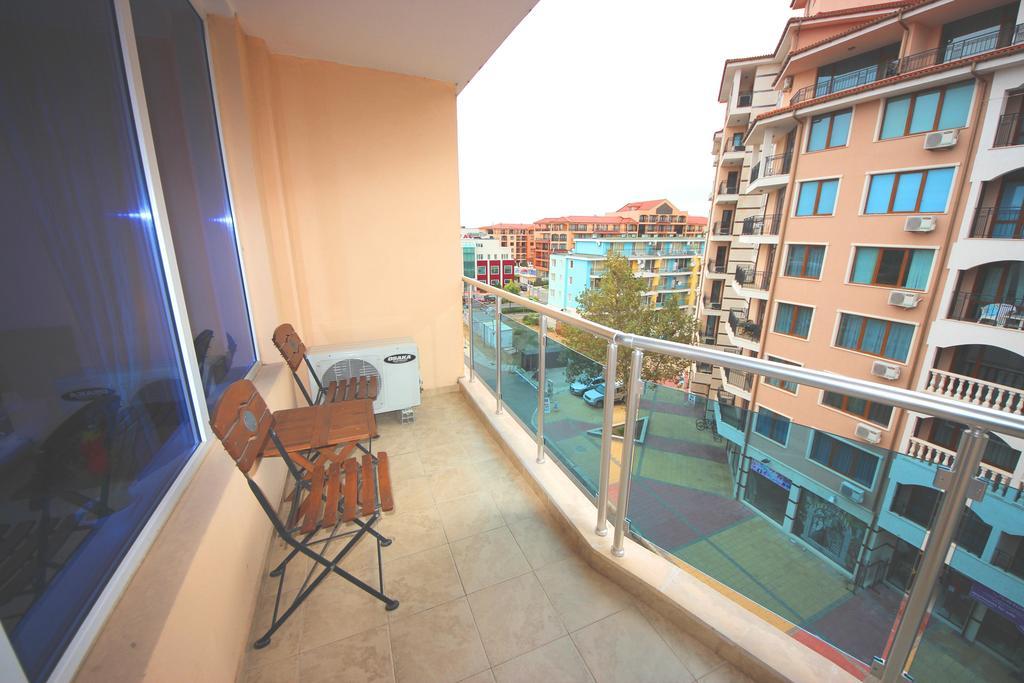 Menada Apartments In Slântsjev Brjag Eksteriør bilde