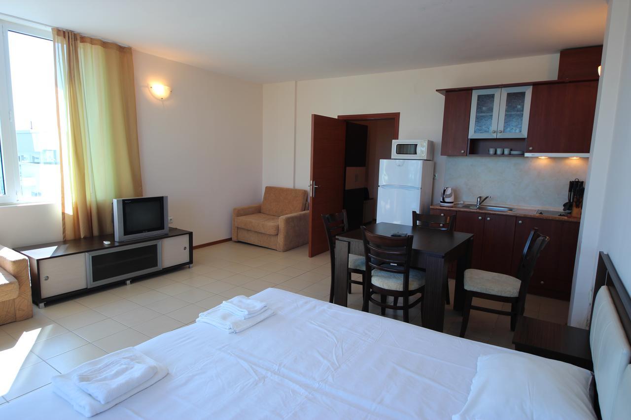 Menada Apartments In Slântsjev Brjag Eksteriør bilde
